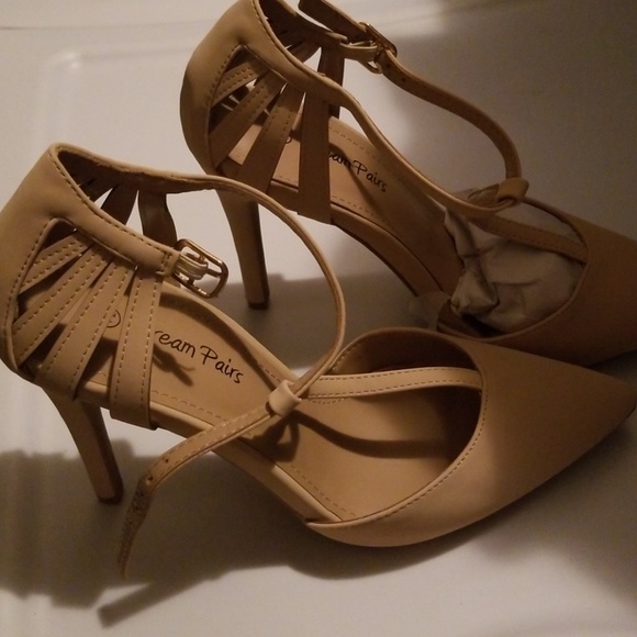 Shoes - Picture 2 of 3